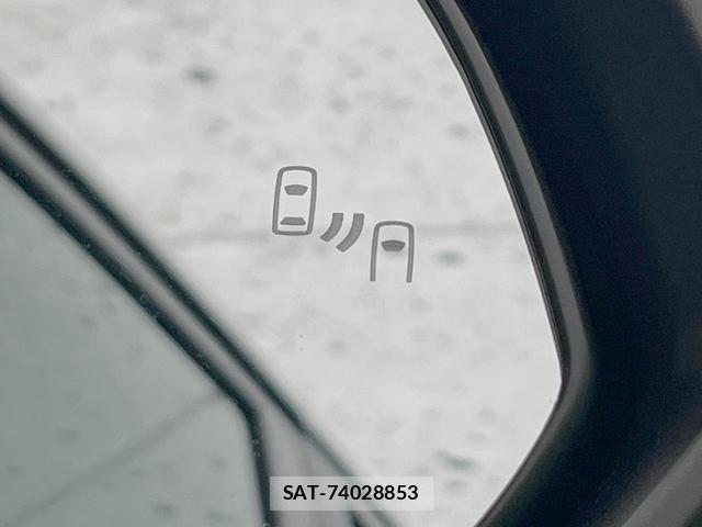 Toyota VOXY 2025-11 8730801-5