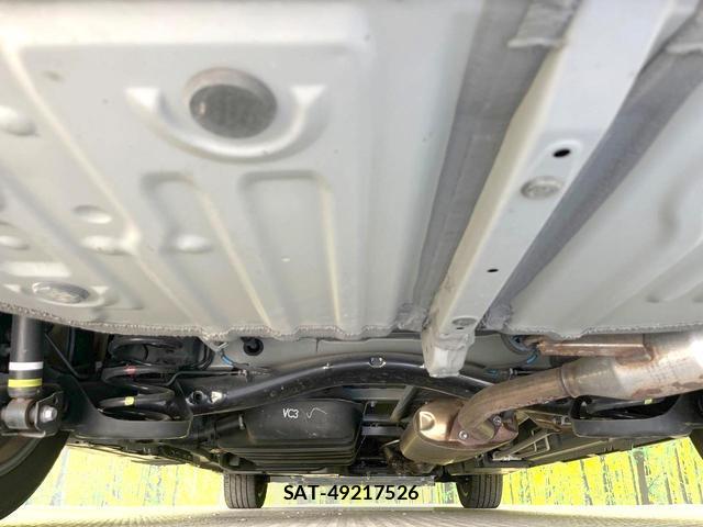 Toyota VOXY 2022-10 8730810-19