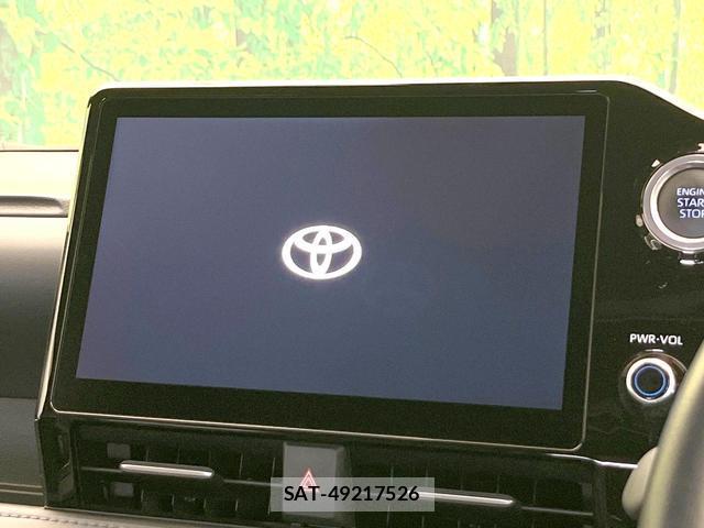 Toyota VOXY 2022-10 8730810-3