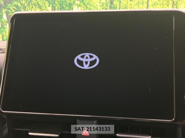 Toyota VOXY 2024-04 8730825-4