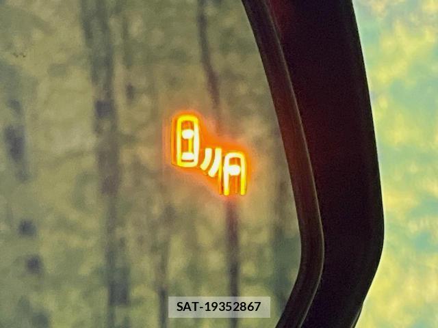Toyota VOXY 2023-03 8730881-6