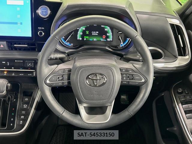 Toyota VOXY 2022-12 8730903-11