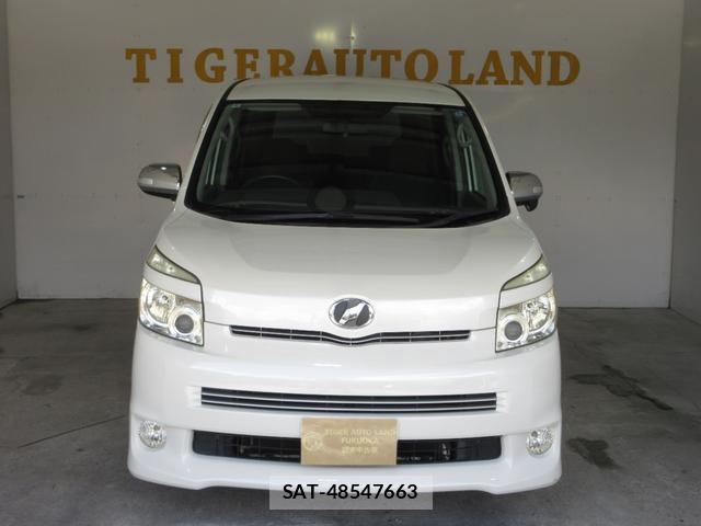Toyota VOXY 2010-01 8730938-11