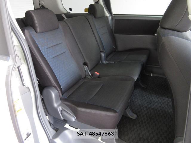 Toyota VOXY 2010-01 8730938-12