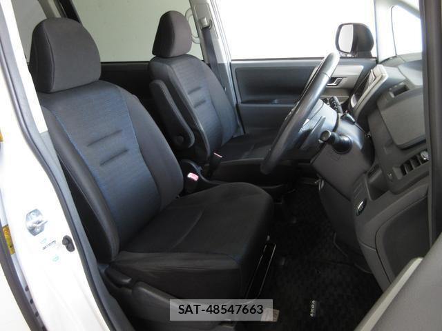 Toyota VOXY 2010-01 8730938-13
