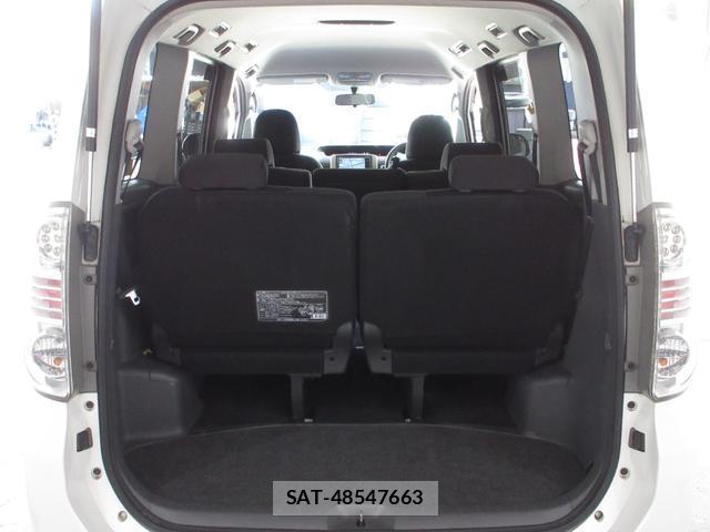 Toyota VOXY 2010-01 8730938-14