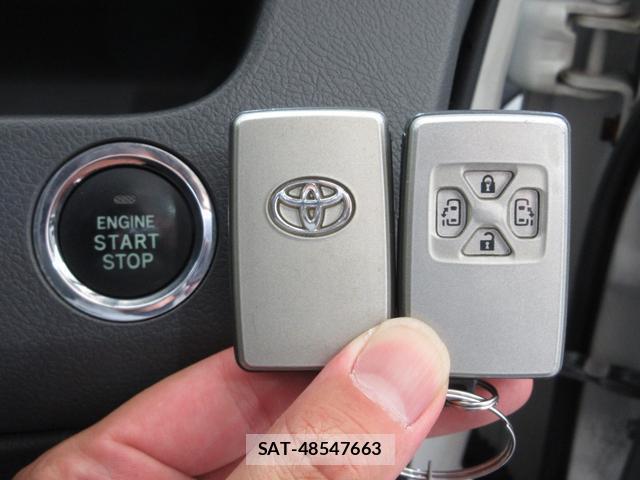 Toyota VOXY 2010-01 8730938-2