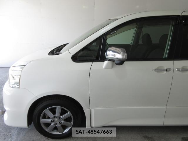 Toyota VOXY 2010-01 8730938-4