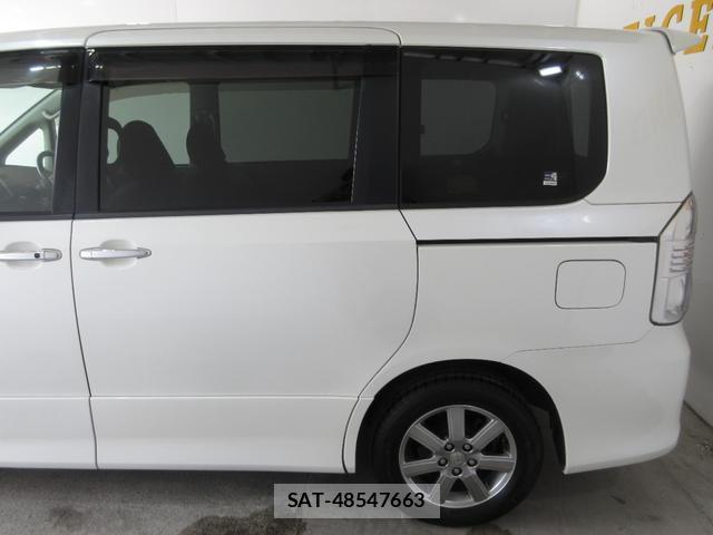 Toyota VOXY 2010-01 8730938-5