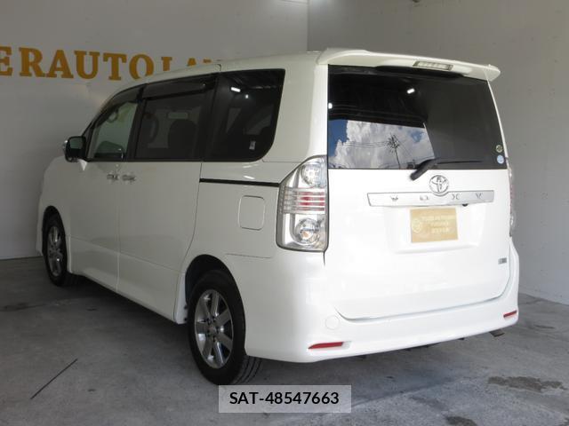 Toyota VOXY 2010-01 8730938-6