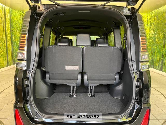 Toyota VOXY 2021-07 8730952-10
