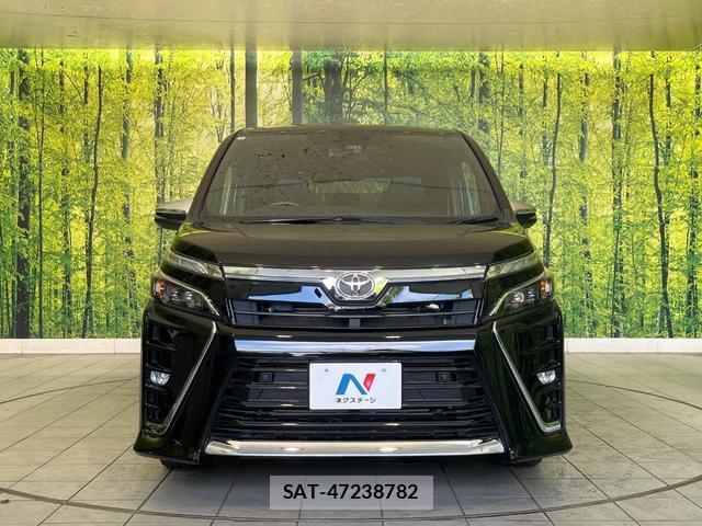 Toyota VOXY 2021-07 8730952-14