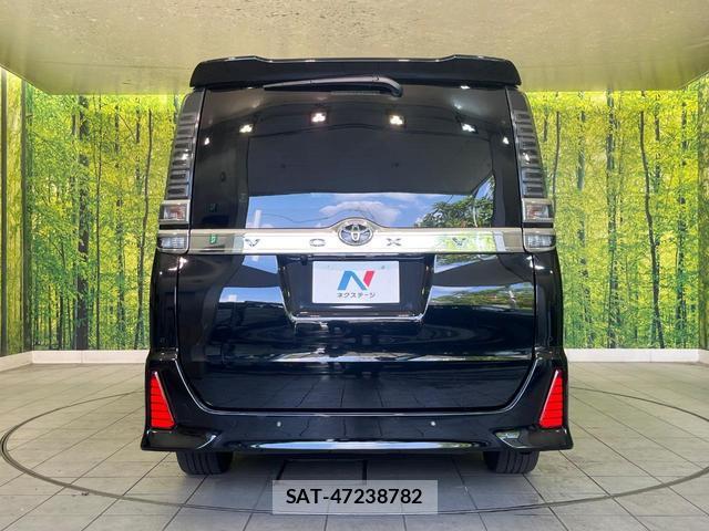 Toyota VOXY 2021-07 8730952-15