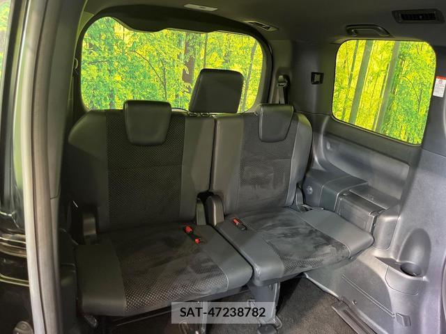 Toyota VOXY 2021-07 8730952-9