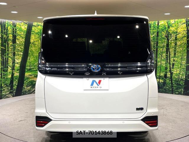 Toyota VOXY 2023-02 8730985-15