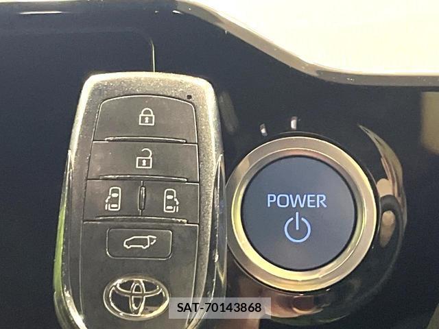 Toyota VOXY 2023-02 8730985-7