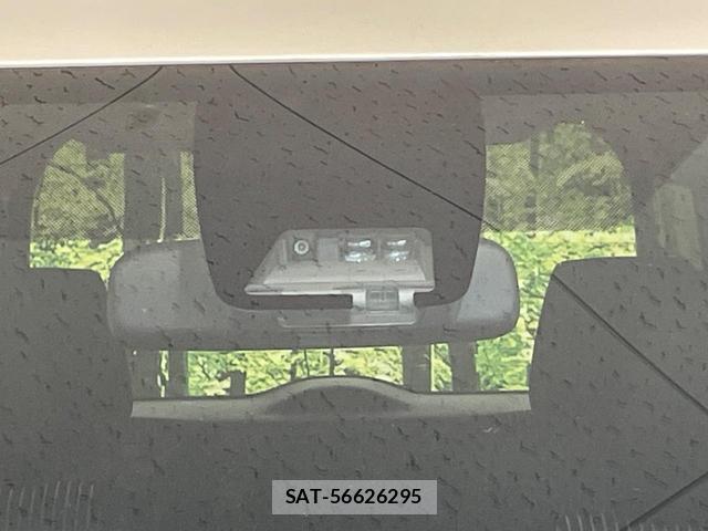 Toyota VOXY 2020-02 8731090-6