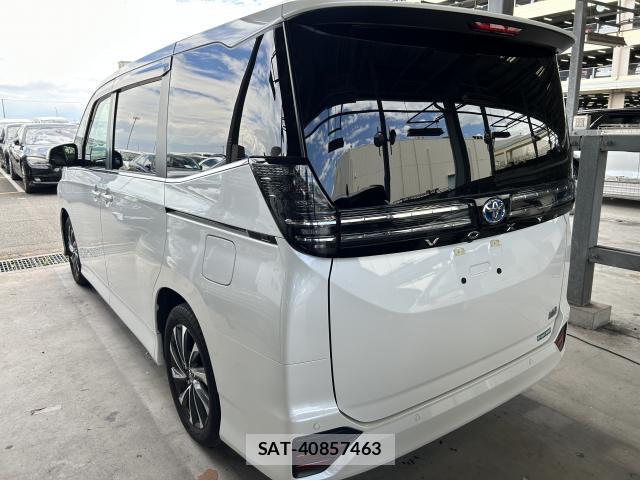 Toyota VOXY 2024-12 8731133-1