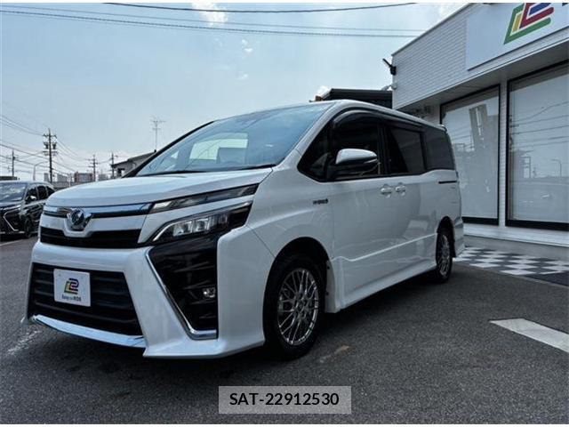 Toyota VOXY 2017-07 8731286-3
