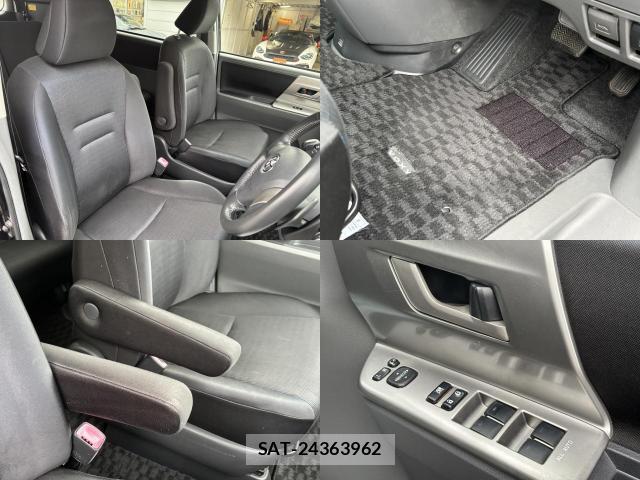 Toyota VOXY 2007-05 8731423-7