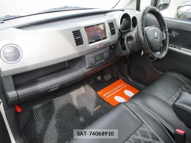 Suzuki WAGON R 2004-05 8729668-15