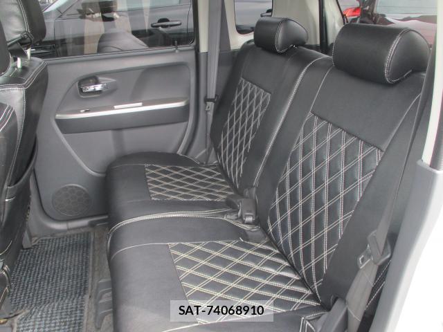 Suzuki WAGON R 2004-05 8729668-17