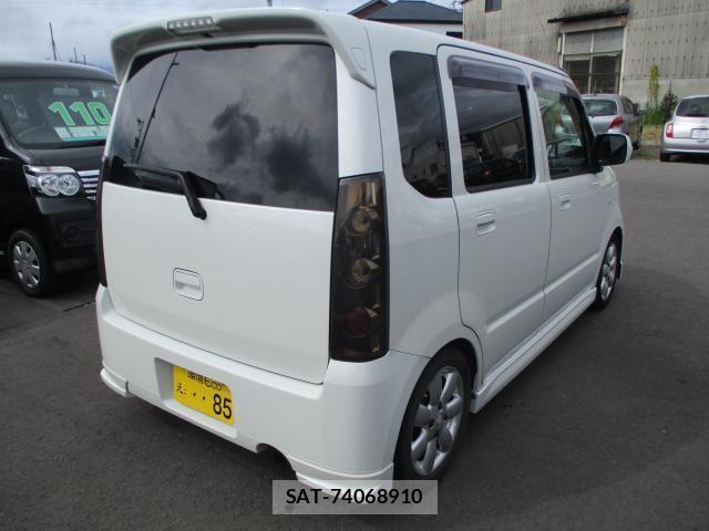 Suzuki WAGON R 2004-05 8729668-8