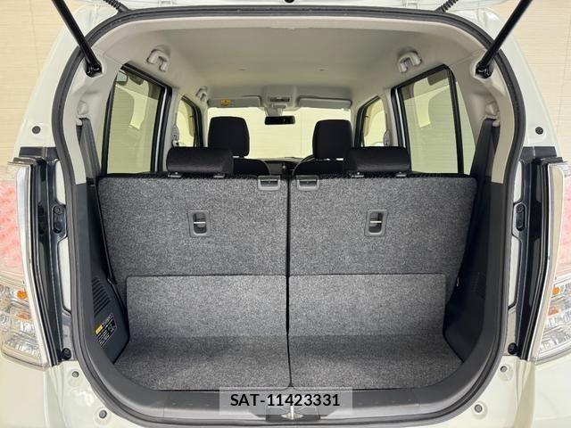 Suzuki WAGON R 2014-01 8727819-11