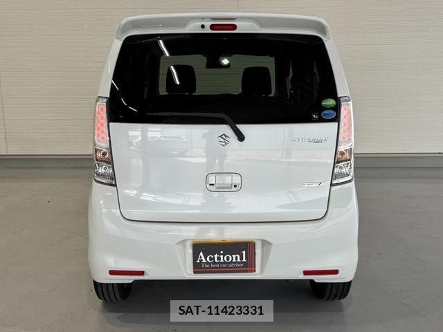 Suzuki WAGON R 2014-01 8727819-4