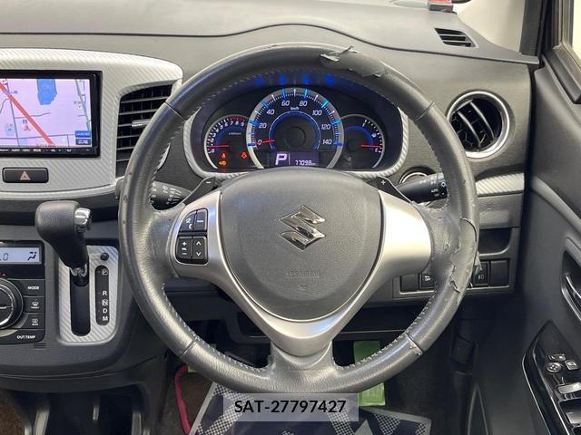 Suzuki WAGON R 2013-08 8730203-11