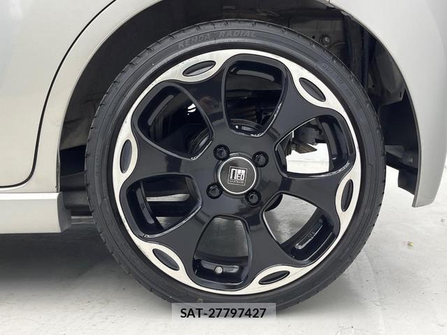 Suzuki WAGON R 2013-08 8730203-13