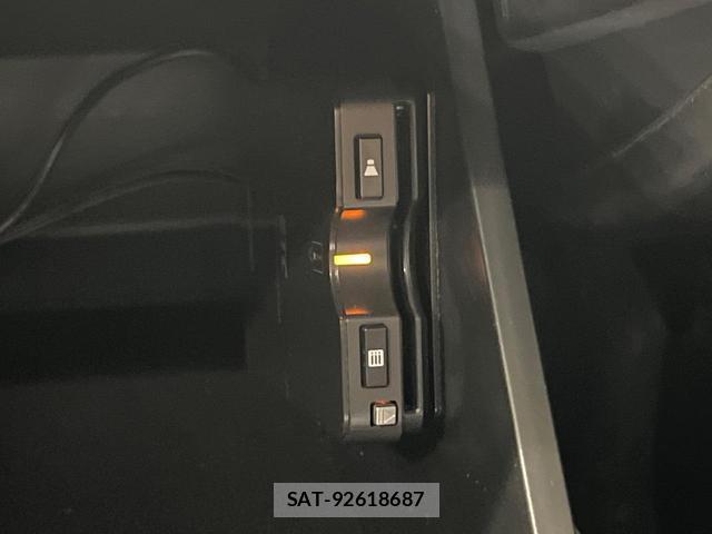 Suzuki WAGON R 2018-02 8727259-5