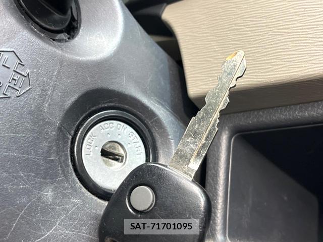 Suzuki WAGON R 2013-03 8727759-3