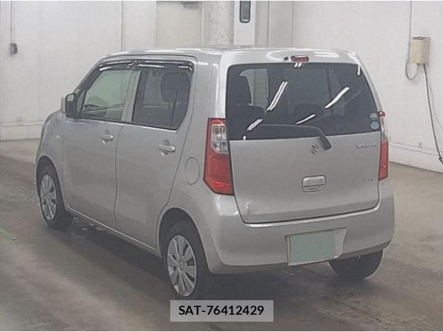 Suzuki WAGON R 2015-04 8730708-4