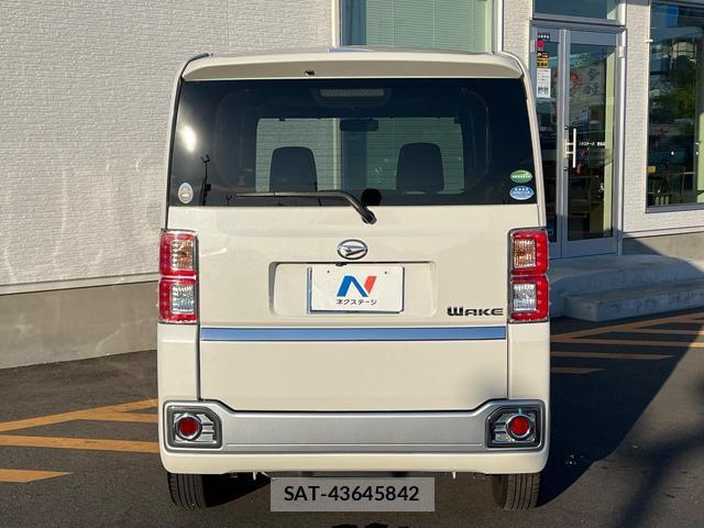 Daihatsu WAKE 2015-09 8727119-14