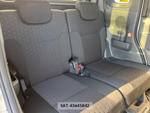 Daihatsu WAKE 2015-09 8727119-9