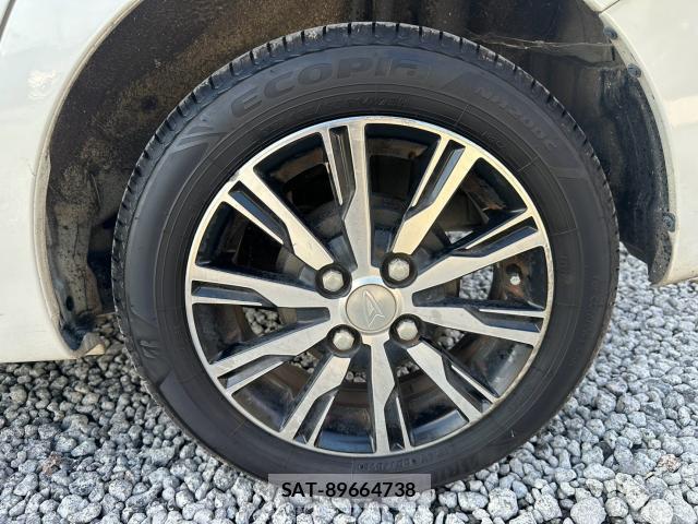 Daihatsu WAKE 2017-02 8731078-18