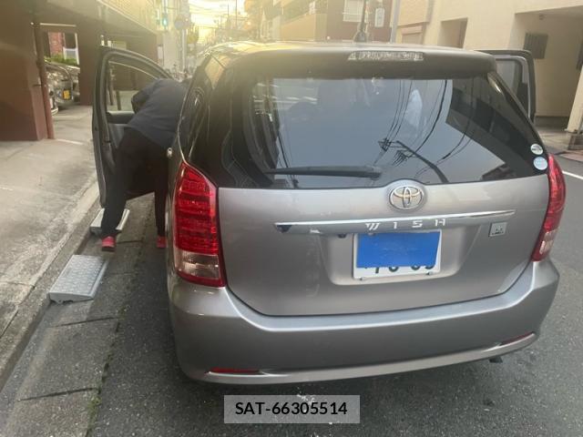 Toyota WISH 2007-12 8727534-2