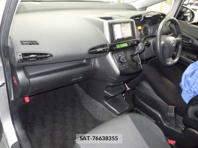 Toyota WISH 2015-09 8729374-2