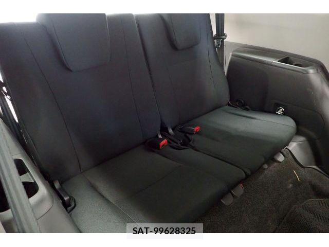 Toyota WISH 2011-12 8730773-10