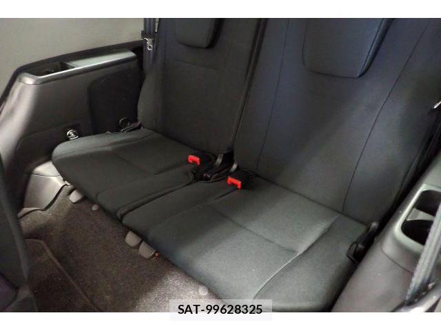 Toyota WISH 2011-12 8730773-12