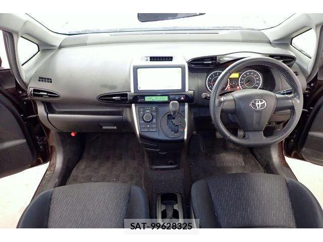 Toyota WISH 2011-12 8730773-2