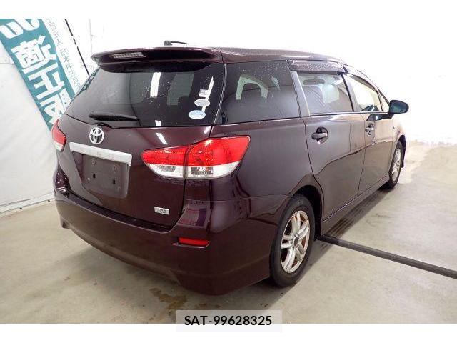 Toyota WISH 2011-12 8730773-4