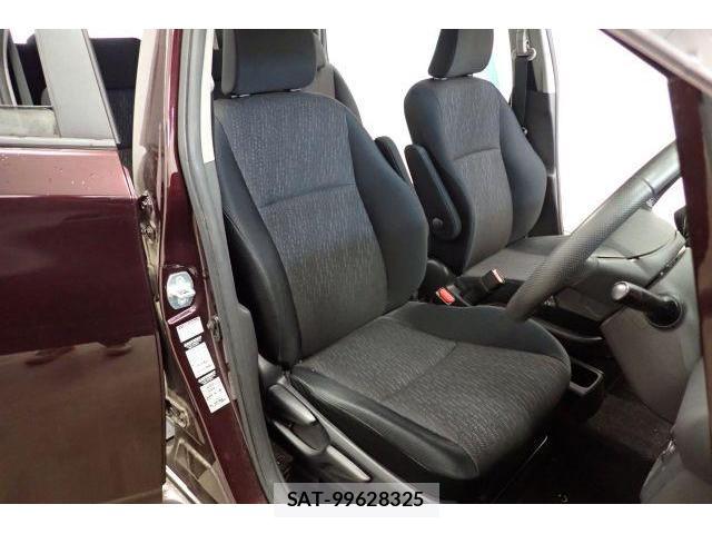 Toyota WISH 2011-12 8730773-5
