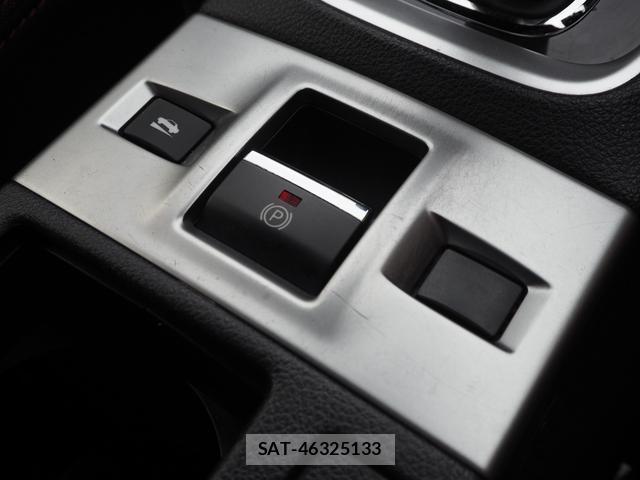 Subaru WRX S4 2016-02 8730415-15