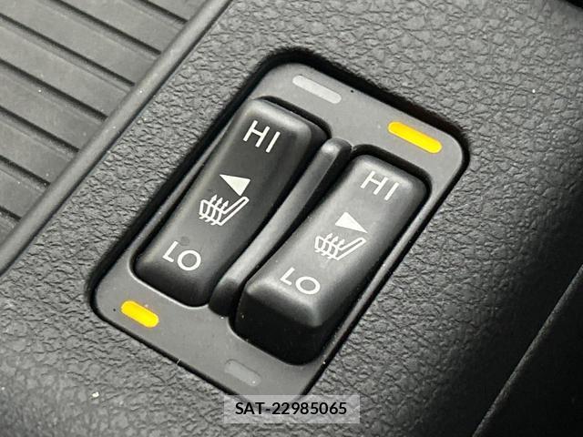 Subaru WRX STI 2017-10 8726996-13