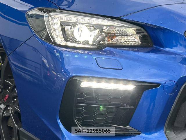 Subaru WRX STI 2017-10 8726996-16