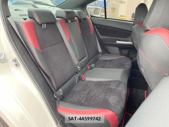 Subaru WRX STI 2014-09 8727976-8