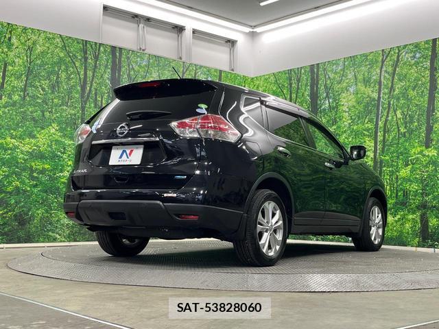 Nissan X-TRAIL 2015-12 8726729-16