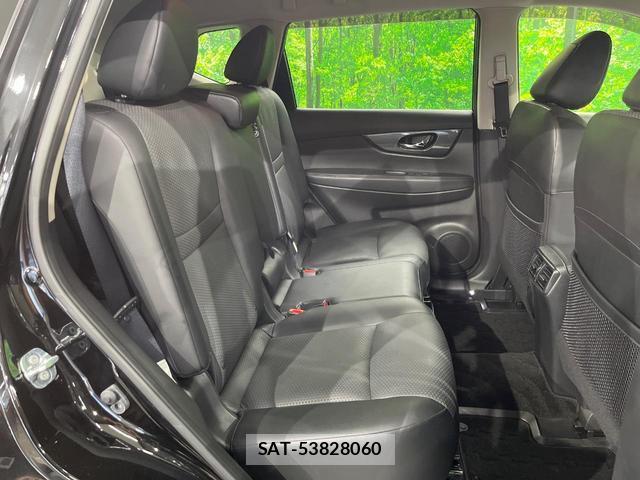 Nissan X-TRAIL 2015-12 8726729-7